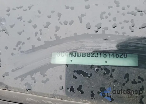 2018 Jeep Compass Latitude z USA, uszkodzony, nr VIN 3C4NJDBB2JT314620